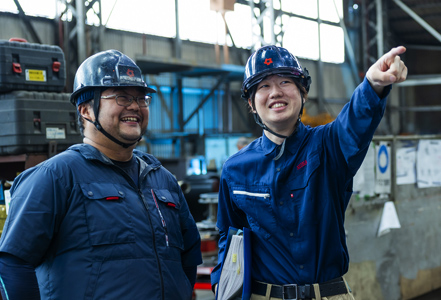 新居浜鉄工所で働く社員